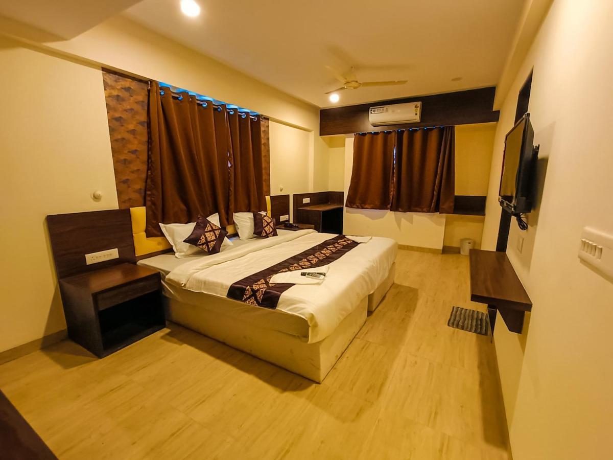 City Air Pune Esterno foto